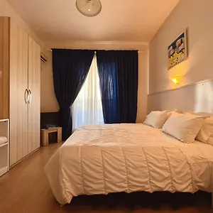 Central Hotel 3* Tirana