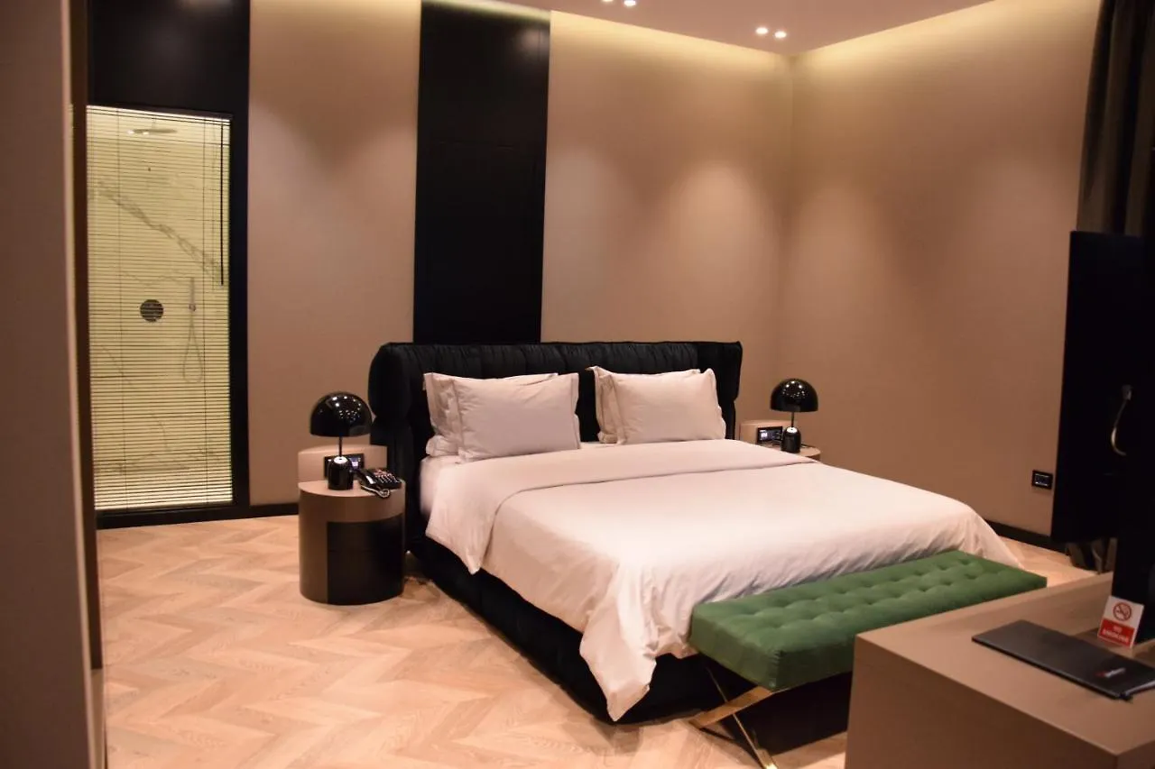 Hotel Unik تيرانا