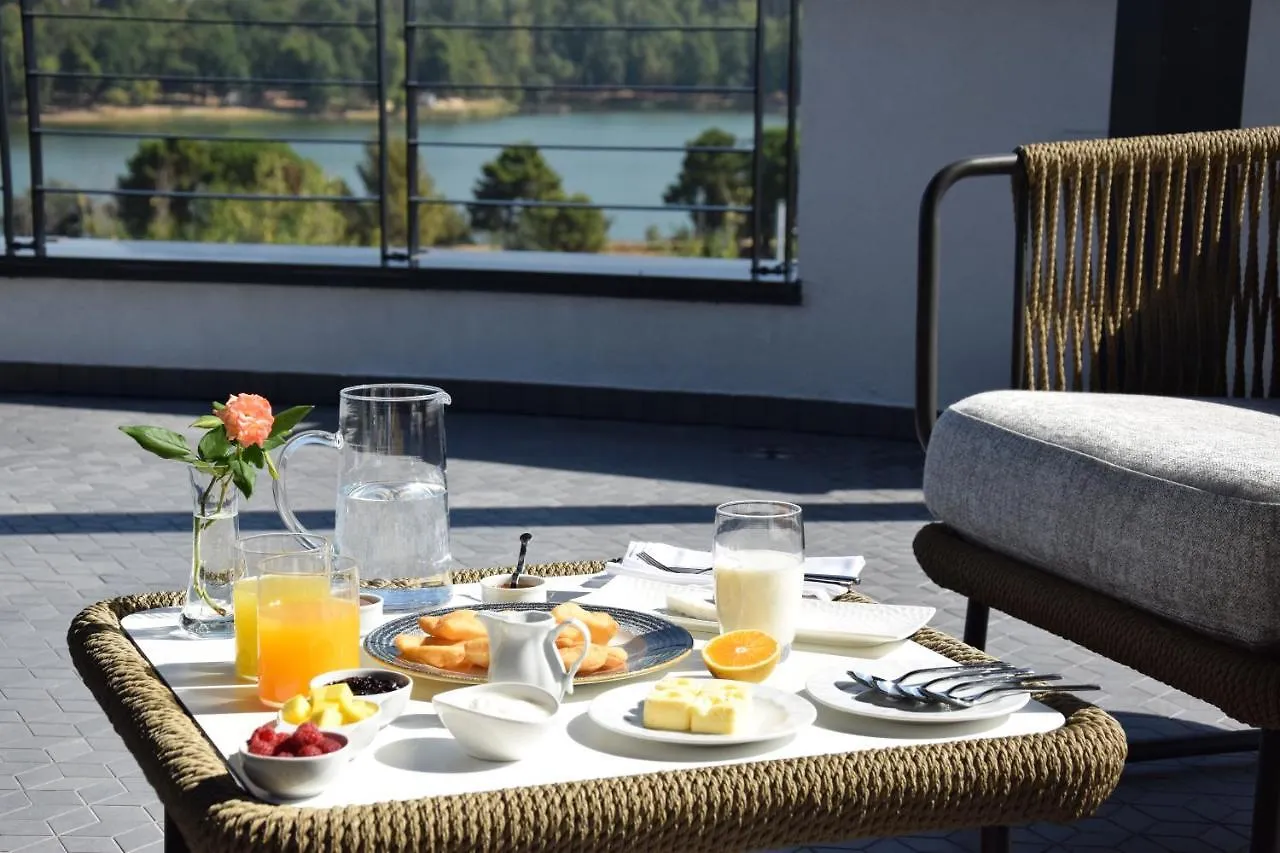 Hotel Unik تيرانا