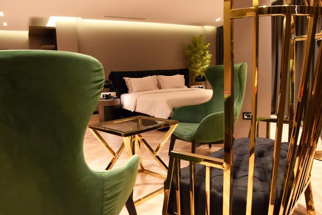 Hotel Unik Selitë e Vogël