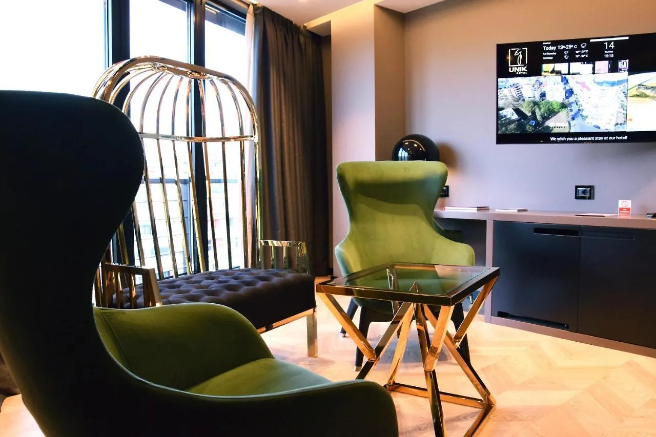 Hotel Unik Tirana 4*,  Albania
